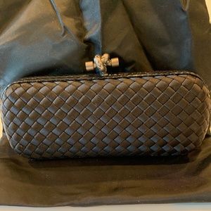 Bottega Veneta STRETCH INRECCIATO KNOT CLUTCH
